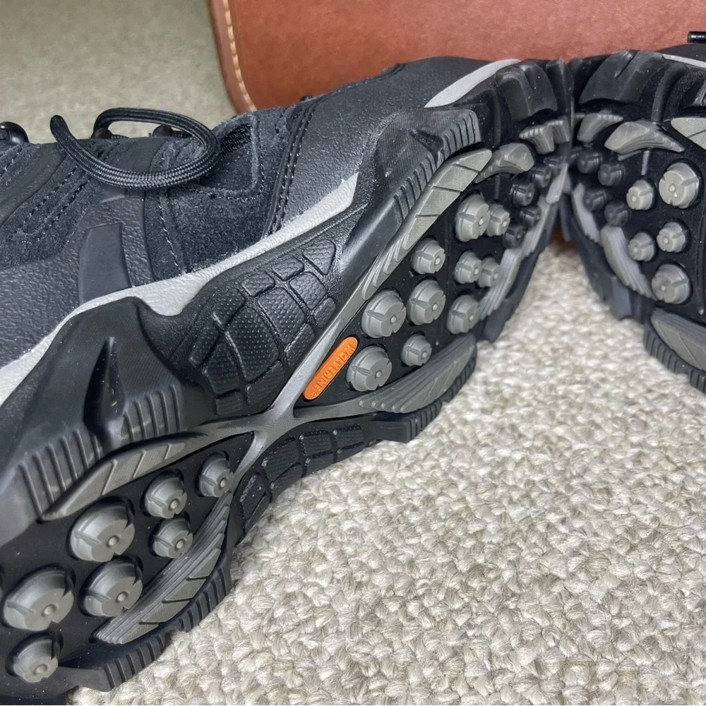 Wolverine safety toe boots